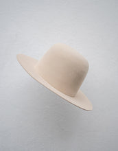 Load image into Gallery viewer, &#39;HOWL&#39; Open Crown Felt Fedora