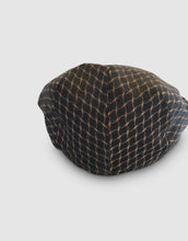 Load image into Gallery viewer, Silk 105 Flat Cap, Black
